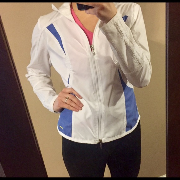 Nike Light Weight White and Blue Jacket - Picture 2 of 7